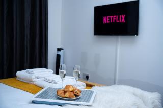 Easy Central Stay - Families, Work & Long Stays - 3