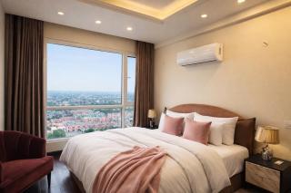 Elysium Tower Skyline View Signature Apartment Opposite Centaurus Mall Islamabad - 1