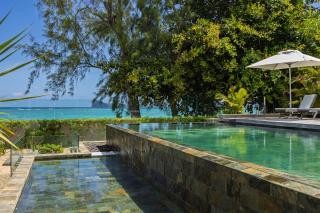 Luxury 3 bedroom beachfront apartment - 2