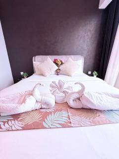 Luxury Axon Residence by Peace Garden - 8