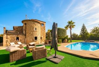 Family-friendly finca with picturesque garden - 0