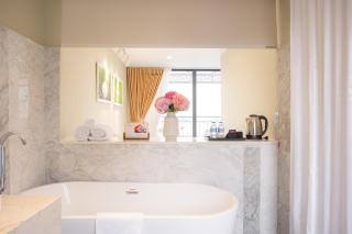 Sunset Westlake Luxury Apartment - 8