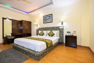 Hotel Mahamaya Palace Near Naini Lake - 2