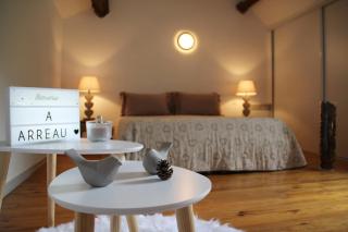 Cosy Appartement - Vue montagne & rivière - Balcon & Piscine l'été - 0