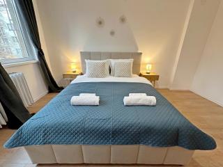 Bright & Cozy City Park 2BDR fast Wi-Fi - 6