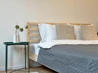 Spacious bright cozy 2BDR fast Wi-Fi next to Park - 8