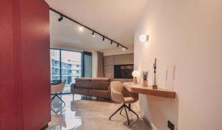 Mercury Tower Elegant Apartment - 8