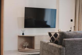 Mercury Tower Stylish Apartment - 2