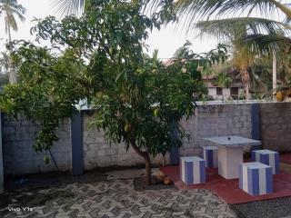 RKM Hotel Uppuveli - 3