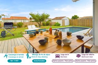 Villa d'architecte avec Piscine chauffée et jardin - 9