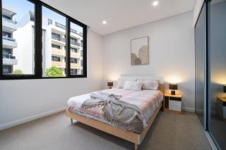 Resort-Style 2BR Escape Pool, Gym, Sauna, Parking - 8