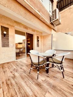 Pyramids Height Luxury Wing - 6