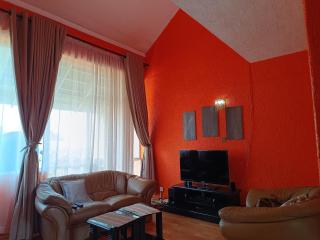 Best Location, borehole water, FREE WIFI, 5min to CBD, - 8