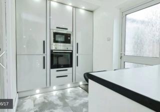2 Bed Terrace House with modern touch - 6