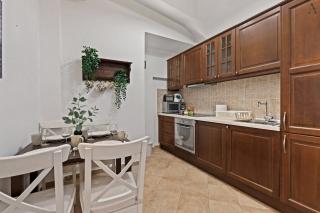 Old Town Nightlife Apartment Where Noise Is Expected - 7