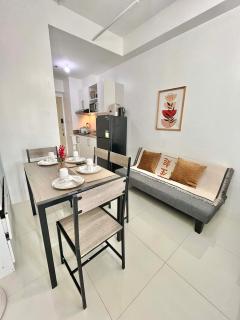 Skyline Serenity Staycation in Quezon City - Manila - 9