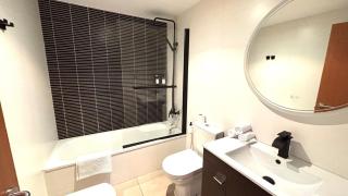 Sunny apartment in the Olympic area by Prestigi - 8