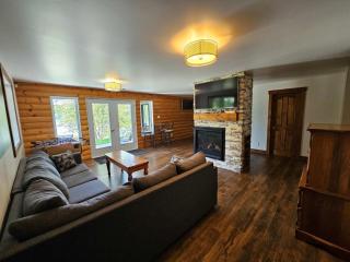 Spa & Lake Mailloux Waterfront - Le Rassembleur - 9