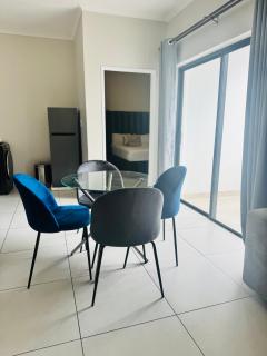 High End 93 On New Stay - 8