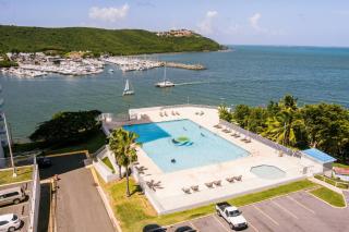 Ocean view condo with pool & fits 3 - 2