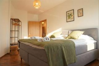 Apartment mit Fußbodenheizung im ruhigen Hinterhaus, JURA Kaffeevollautomat, Smart-TV, Privater Parkplatz, WIFI, Boxspringbetten - 9