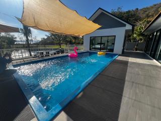 The Forest Pool villa & cafe - 4