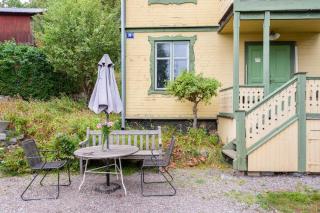 Historic apartment by the water - 7