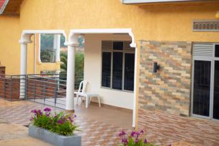 Apartment - Sleeps 11 Pets Welcomed & Garden - 1