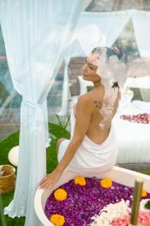 Skyspace Villas - The One & Only Starlit Dome Room & Bamboo House Canggu - 2