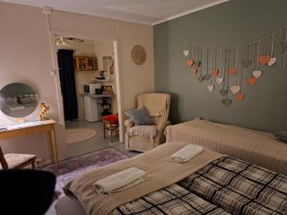 Peaceful farmroom with free sauna, wifi, parking and northern light - 6