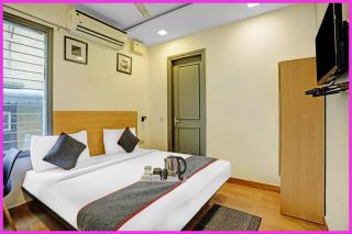 Hotel Anukampa Palace Near Ram Janam Bhoomi And Temple, Free wifi And Room Service Facilities - 0