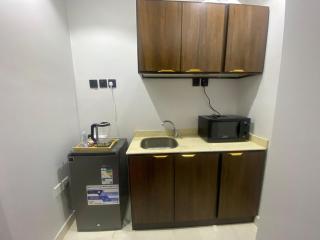 A studio with an elegant bohemian vibe - 0