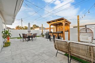 Luxury Vacation Home in Madeira Beach Family and Pet Friendly - Seminole - 6