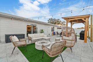 Madeira Beach Family & Pet Friendly Luxury Getaway - 8