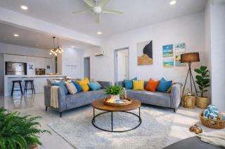 High Floor Seaview 2BR suites with Pool Sauna & Bathtub Near Gurney George Town Jazz Suites 253A - 8