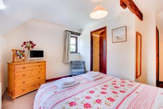 4 Bed in Westward Ho oc-n1623 - 1