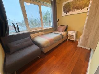 Gezellige Ruime Villa incl Hottub Sauna en Gamesroom - 9