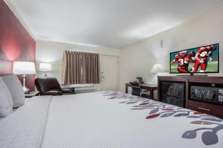 Red Roof Inn Forrest City - 9