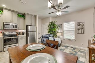 3 Mi to Downtown Edinburg Quiet Condo with Patio - 2