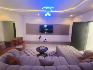 Luxury-3-bedroom-fully-furnished-apartment-with-excellent-facilities - 6