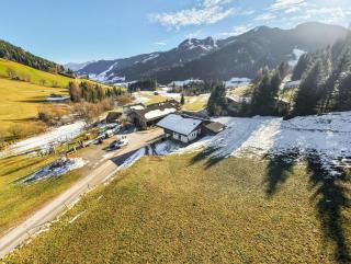 Cozy Tyrolean Home Quiet View and Dogs Welcome - 9