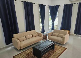 ARJ Chekok Semi-D 3BR 6 Pax Wi-fi Netflix - 0