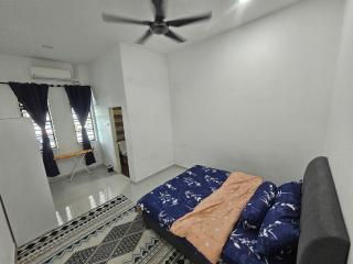 ARJ Chekok Semi-D 3BR 6 Pax Wi-fi Netflix - 7