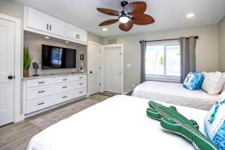 Island Living 1BR Steps to Gulf Colony Inn 55 - 1
