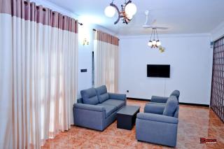 Danidu City Holiday Home - 6