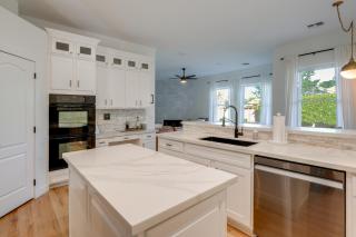 Pool Table, Putting Green Luxury Oasis in Mesa - 1