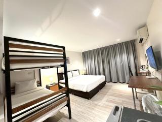 Studio F Sukhumvit - 8