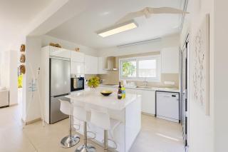 Seaside Sunrise Familly Villa - 8