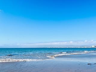 Departamento en Primera Linea, Frente al Mar, Vista Unica - 6