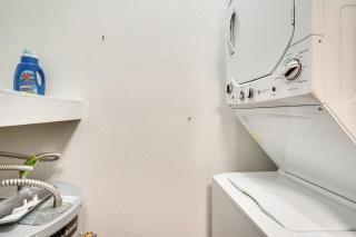 Whole 1 Bedroom Apt w Swimming Pool Condo 2 Mi to White Rock Lake! - 7